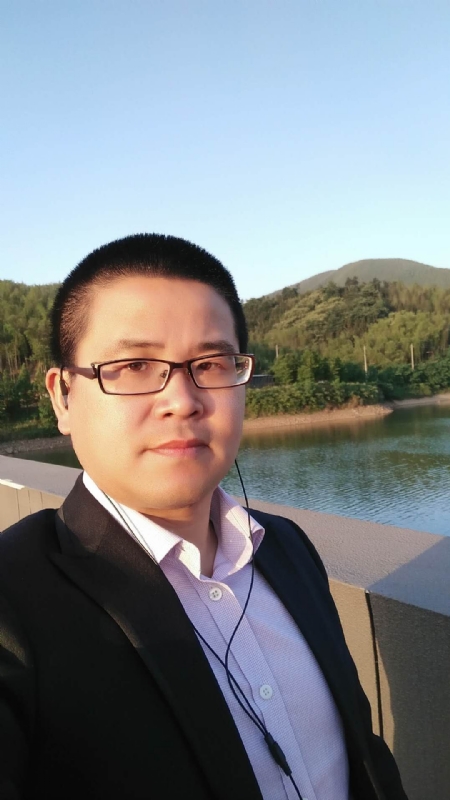 顾律师的第三张照片--宜兴蓝颜知己交友网